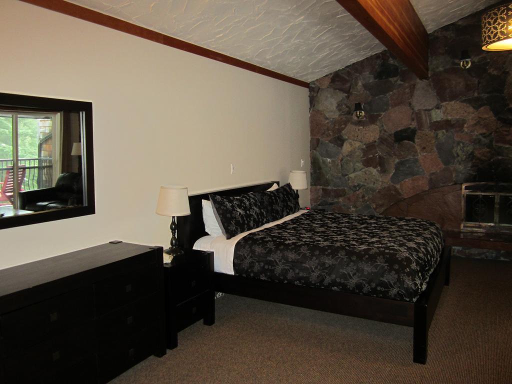 The Lodge At Skeena Landing Terrace Kamer foto